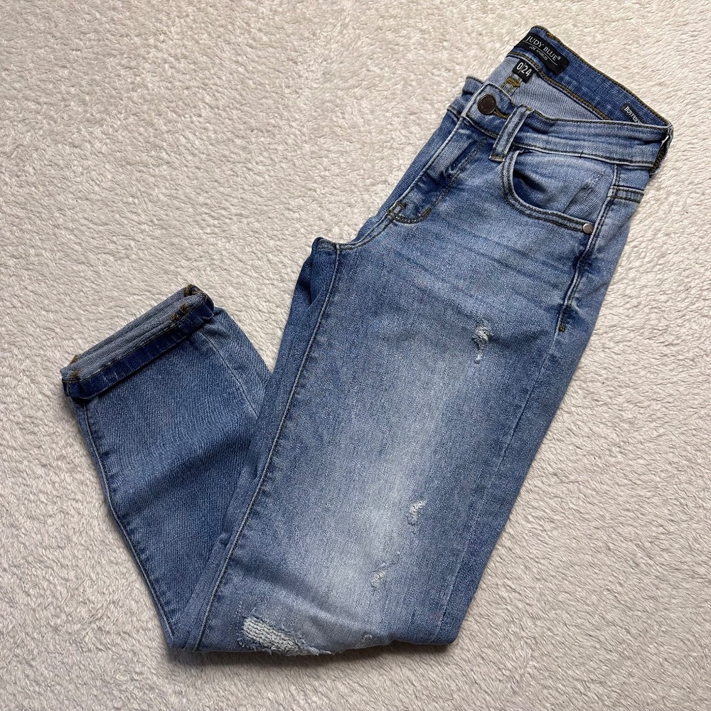 Judy Blue Mid Rise Boyfriend Fit Jeans